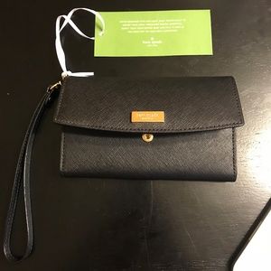 Kate Spade Laurel Way iPhone 6/6s 7 Black Wristlet